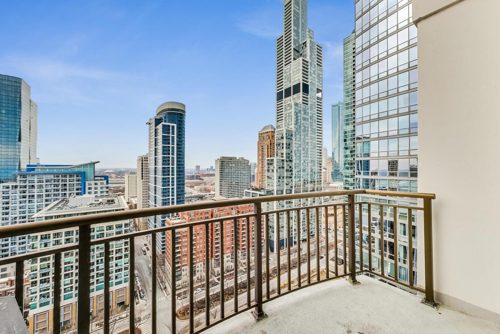 233 East 13th Street, Unit 2510 Chicago, IL 60605 - Photo 14 of 39