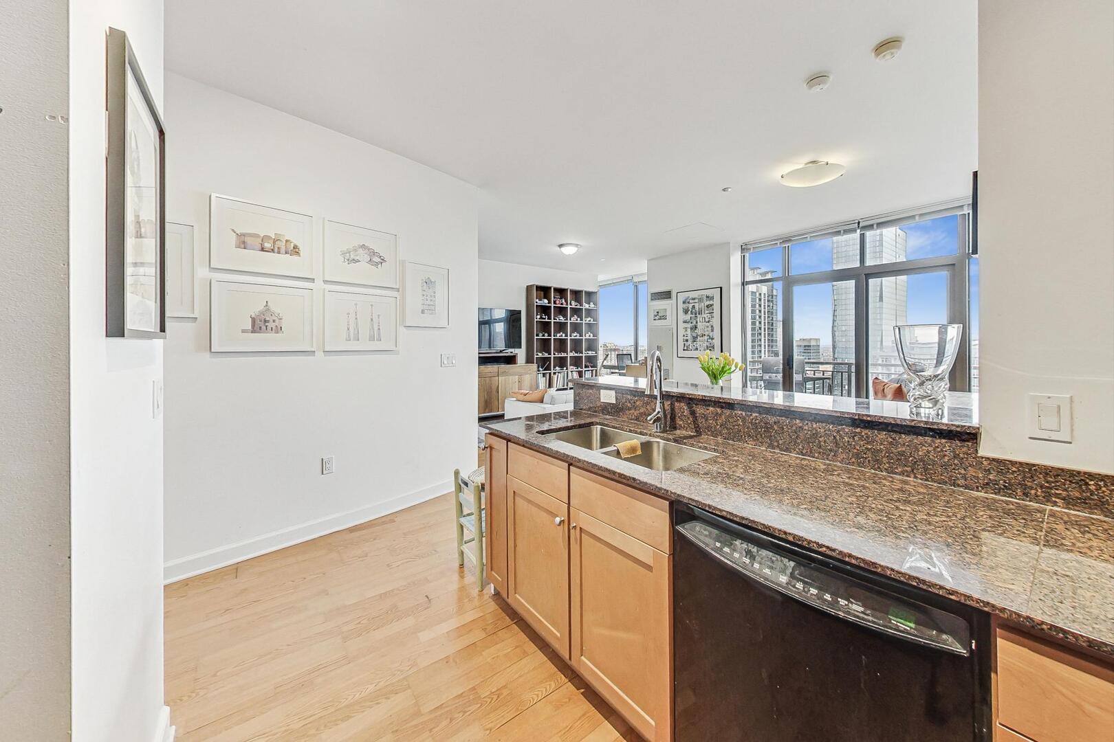 233 East 13th Street, Unit 2510 Chicago, IL 60605 - Photo 17 of 39