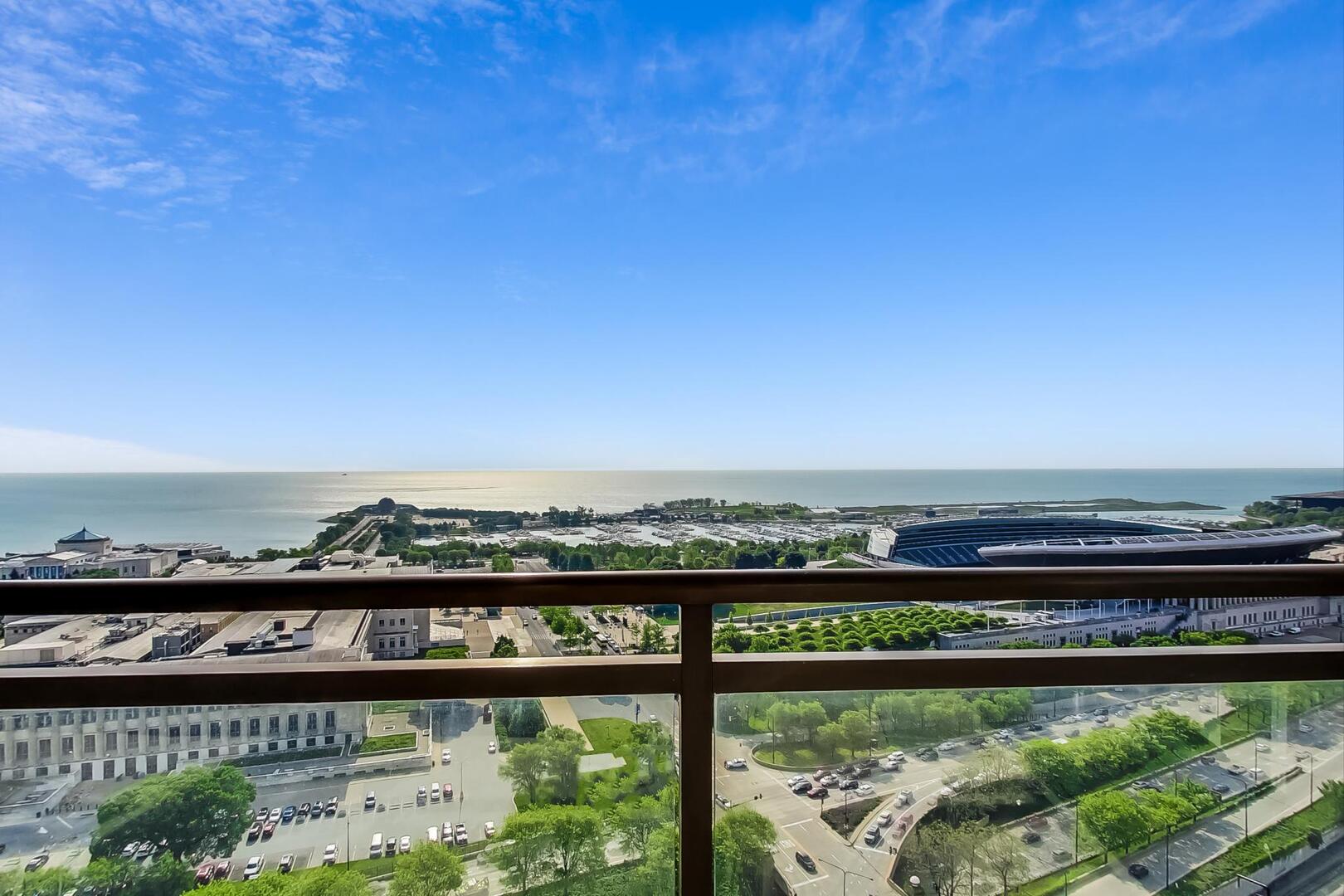 233 East 13th Street, Unit 2510 Chicago, IL 60605 - Photo 31 of 39