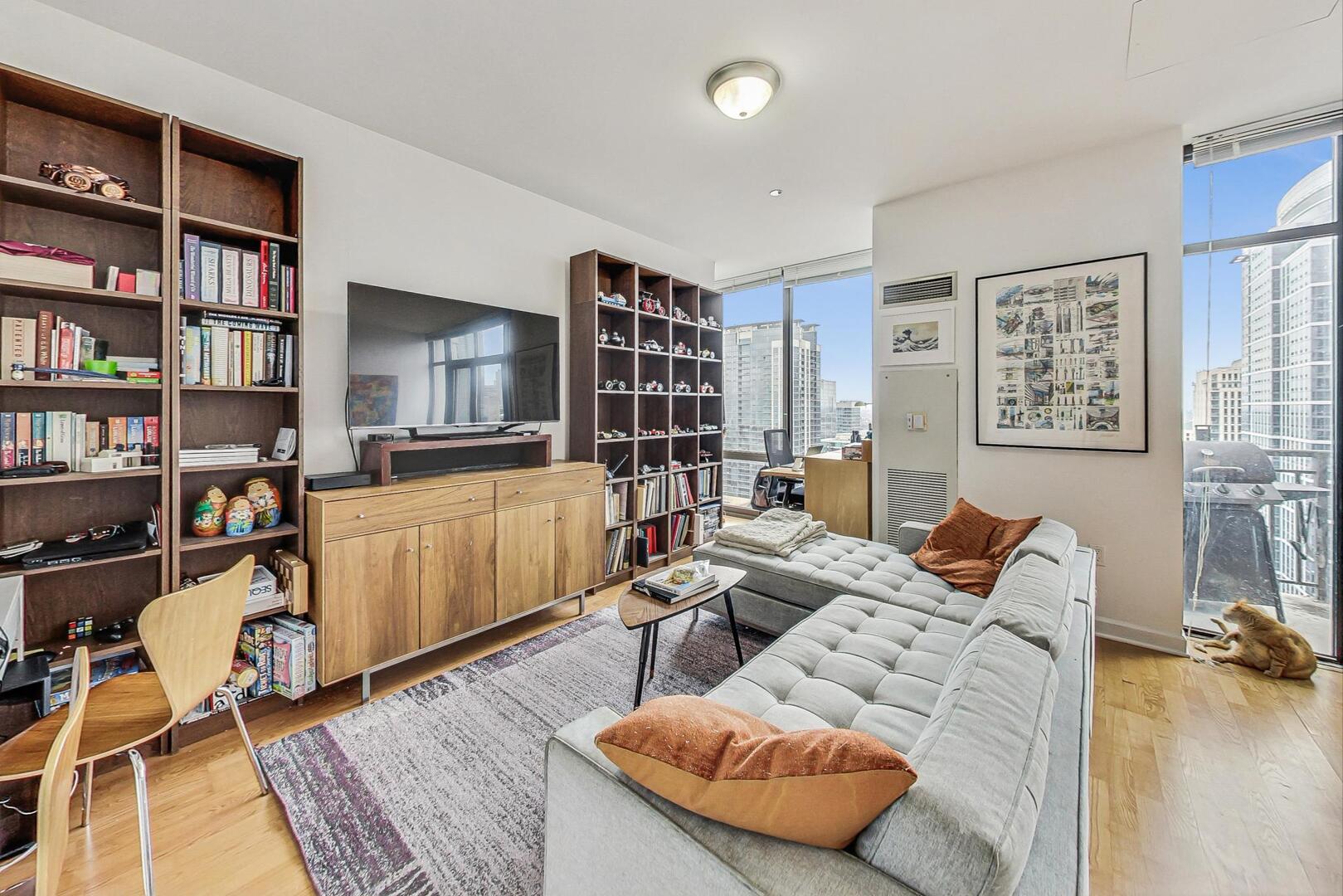 233 East 13th Street, Unit 2510 Chicago, IL 60605 - Photo 7 of 39