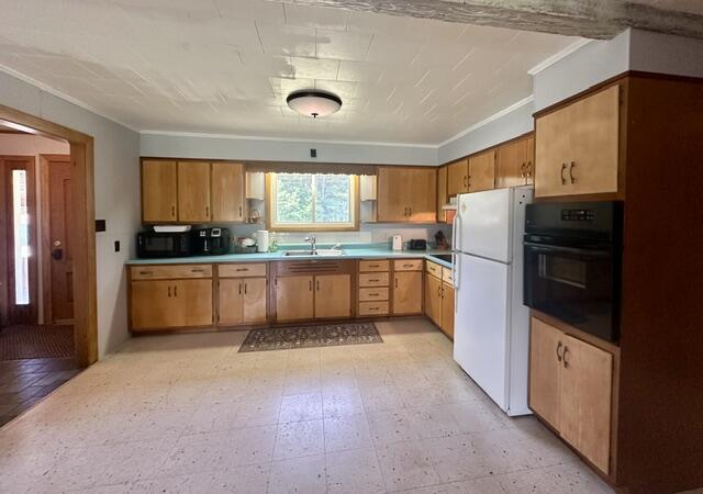 140 Main Road Medway, ME 04460 - Photo 22 of 57 IMG_1952