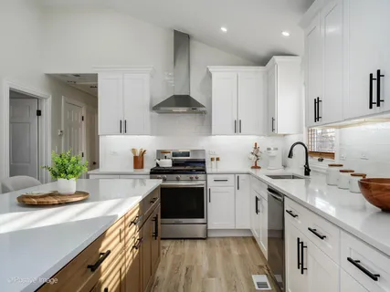 $499,900 | 10630 South Keeler Avenue, Oak Lawn, IL 60453