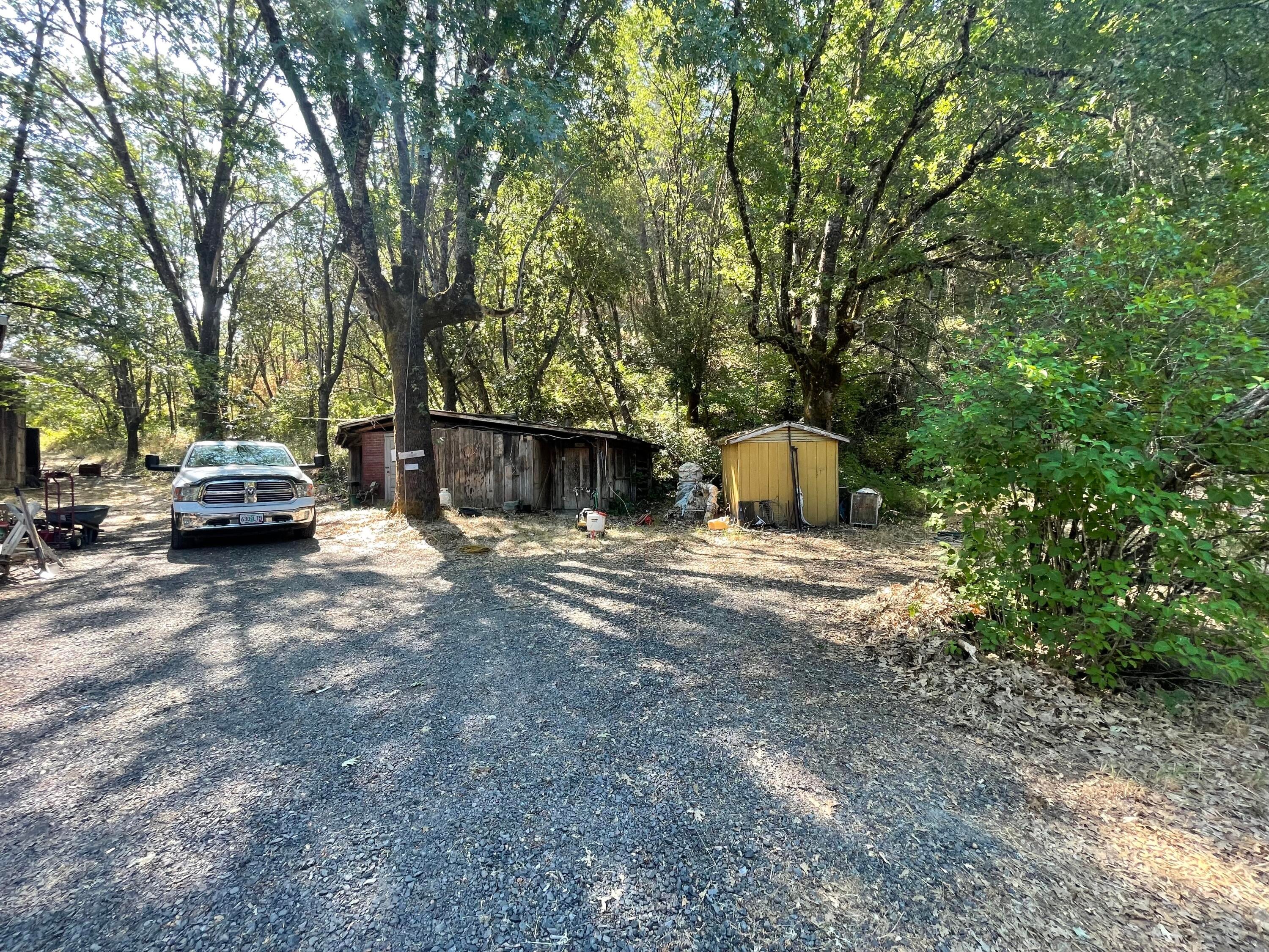 Storage building