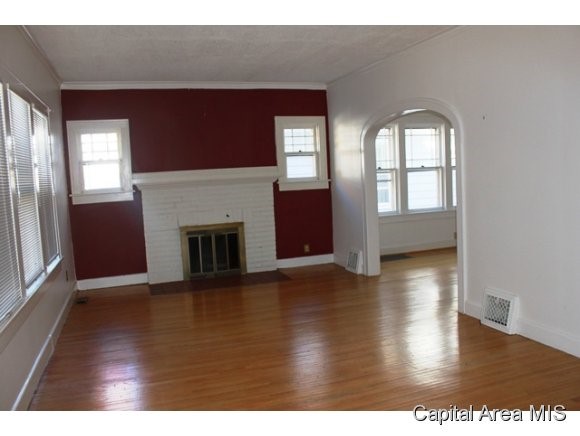 1940 South Walnut Street Springfield, IL 62704 - Photo 3 of 12