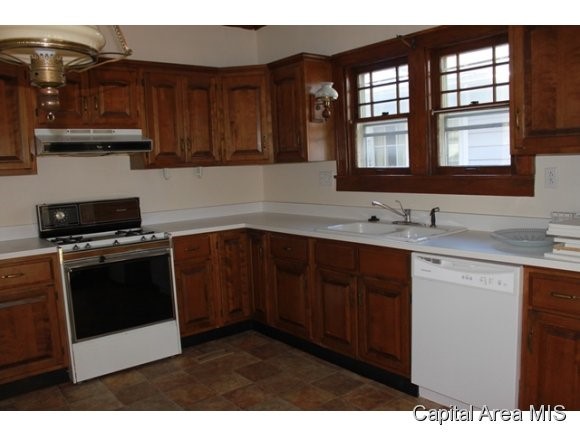 1940 South Walnut Street Springfield, IL 62704 - Photo 7 of 12