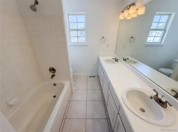 $815,000 | 5817 South Espana Street, Aurora, CO 80015