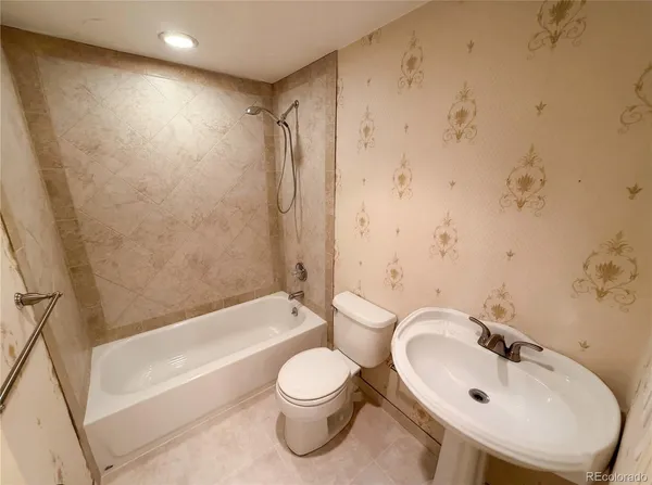 $815,000 | 5817 South Espana Street, Aurora, CO 80015