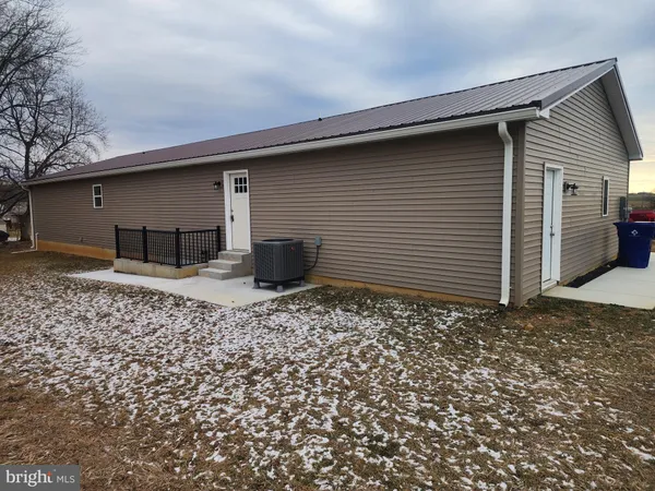 $2,950 | 235 Hickory Drive, Fayetteville, PA 17222