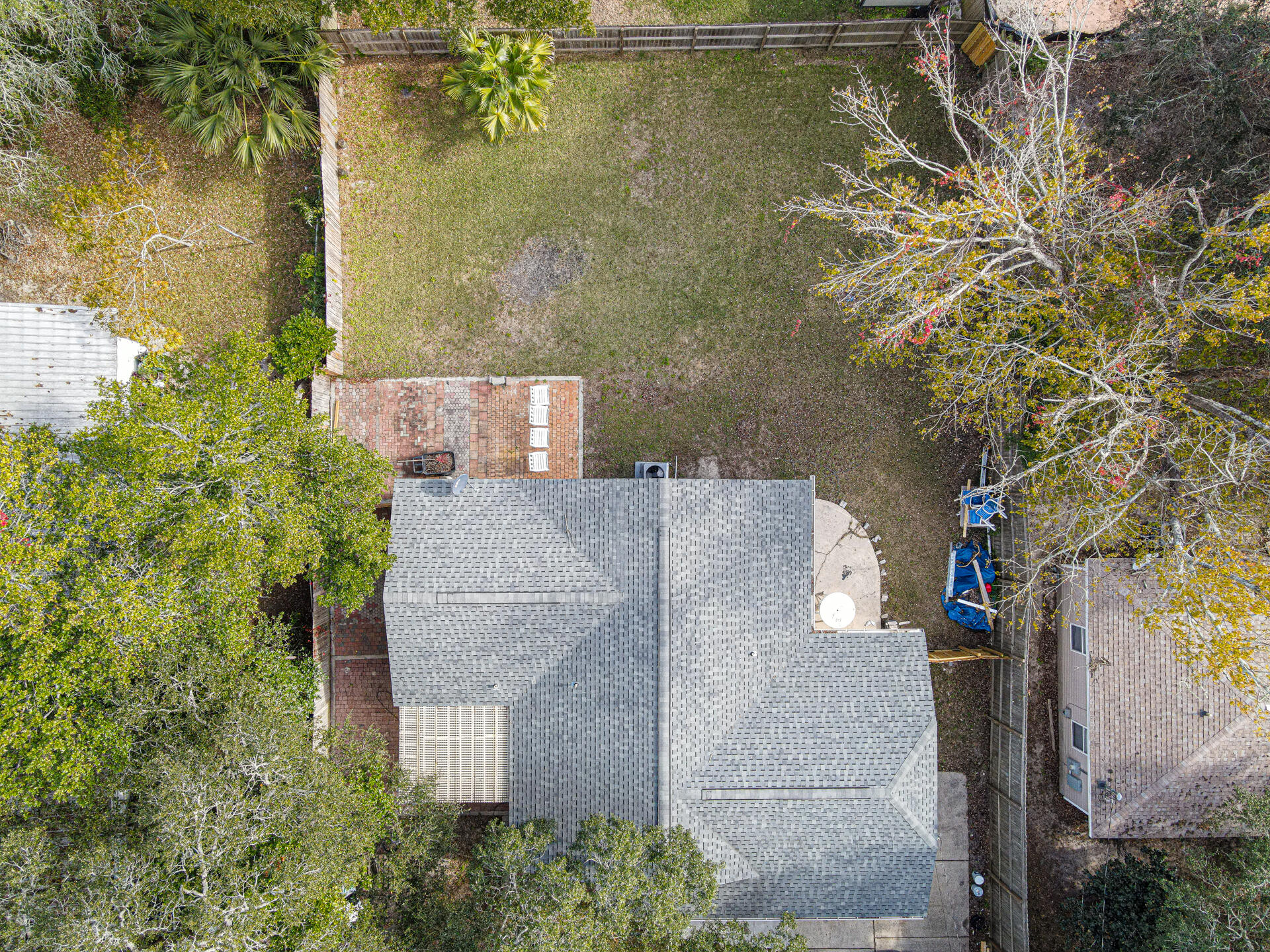 1013 Gloria Avenue Fort Walton Beach, FL 32547 - Photo 30 of 31 an aerial view of a house with a yard