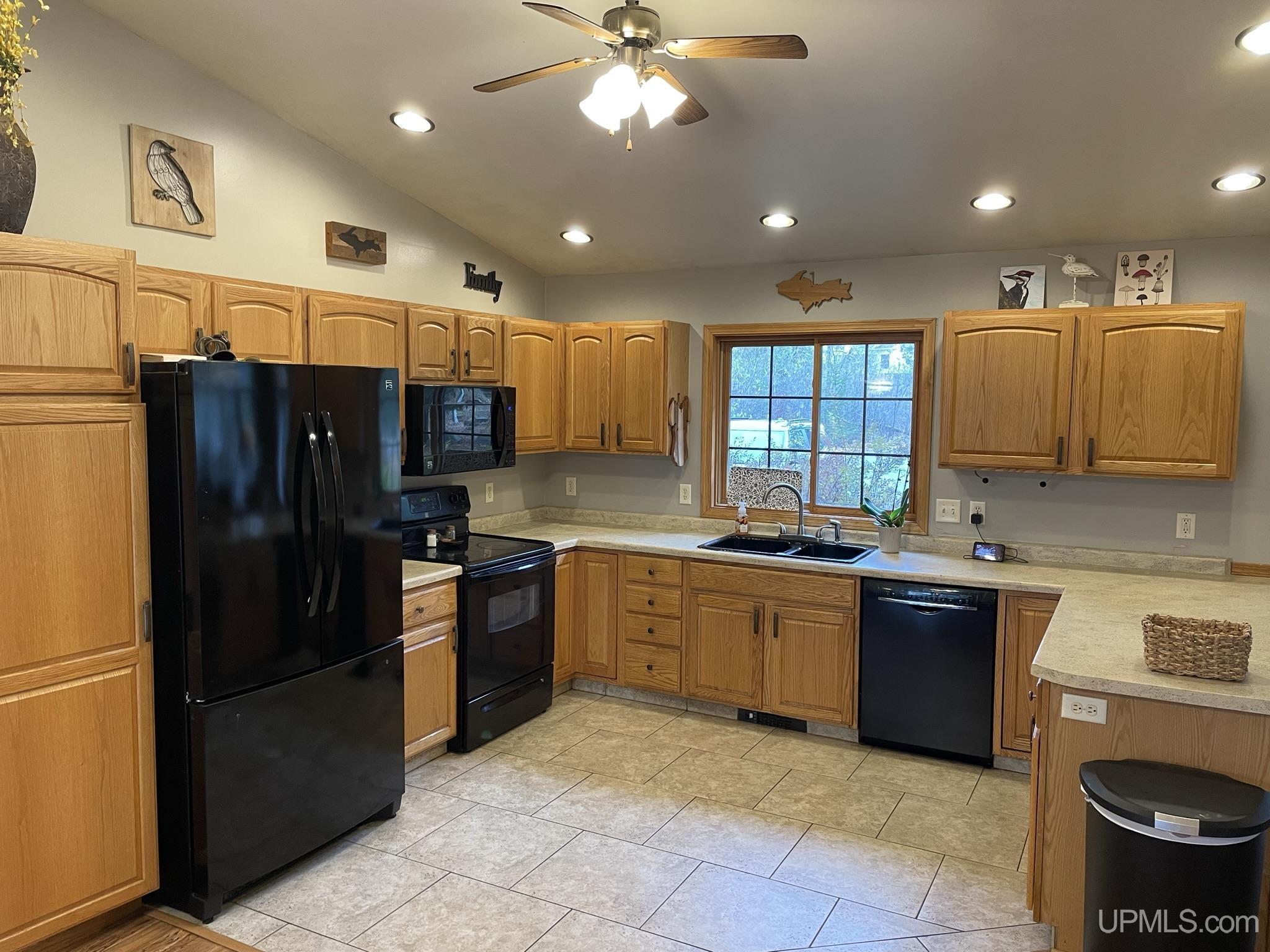 19256 Copper Ridge Houghton, MI 49931 - Photo 10 of 52 Gallery Image 10