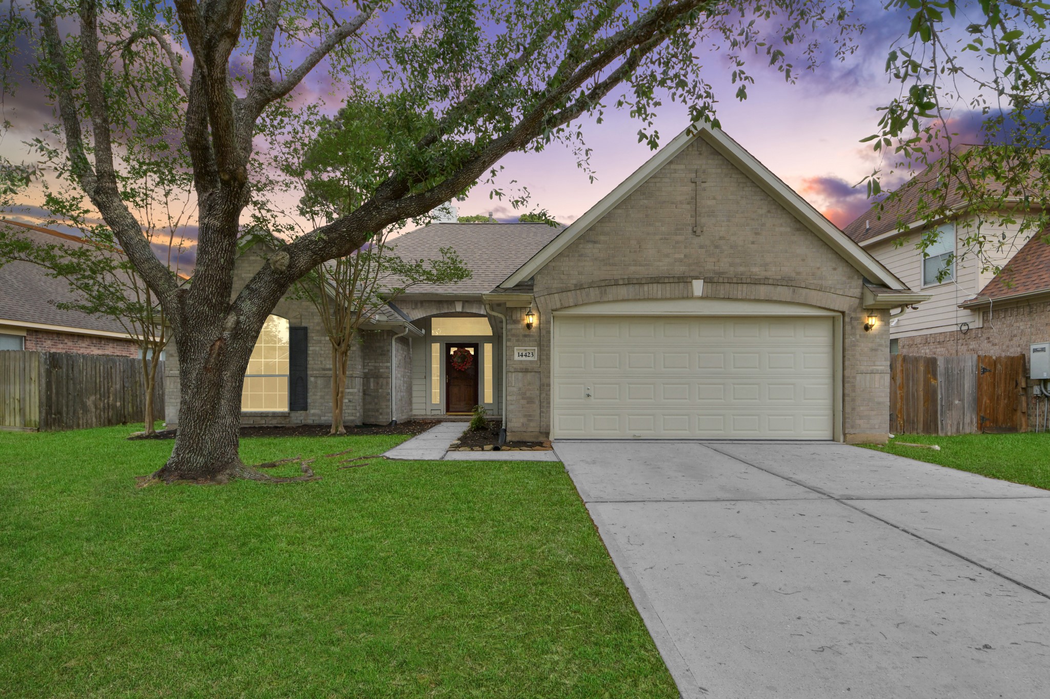 14423 Gadwall Court Houston, TX 77044 - Photo 1 of 42 a front view of house with yard