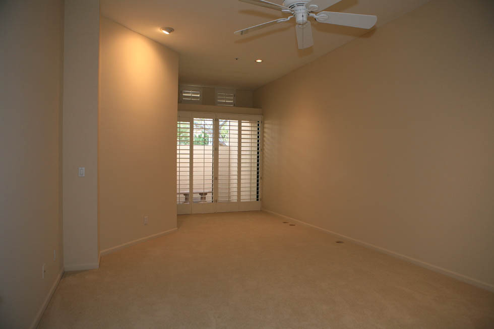 7770 East Gainey Ranch Road, Unit 6 Scottsdale, AZ 85258 - Photo 17 of 30 Master Bedroom