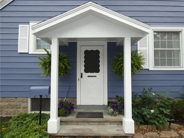 $219,900 | 6015 Hillcrest Avenue, Newfane, NY 14108