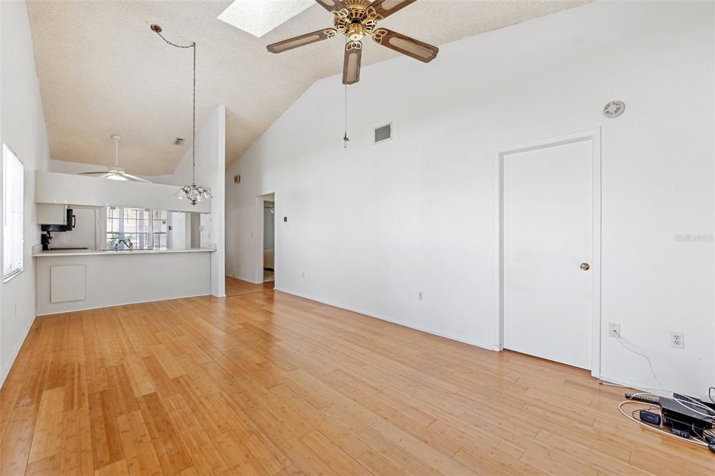 6514 Thicket Trail New Port Richey, FL 34653 - Photo 9 of 30