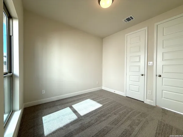 $2,300 | 431 Alexander Avenue, New Braunfels, TX 78130