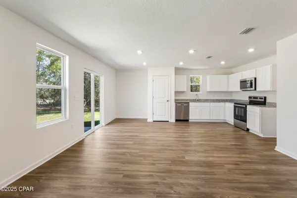 $210,990 | 4125 Aquarius Drive, Chipley, FL 32428