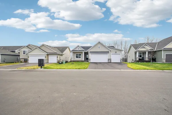 $625,000 | 1732 Spruce Street, Farmington, MN 55024