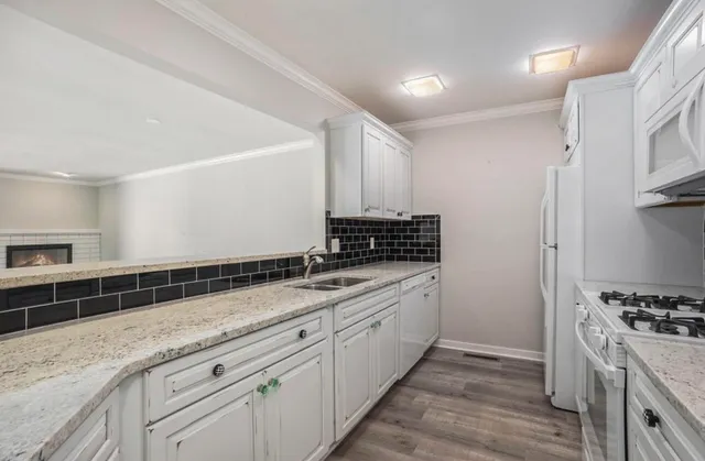 $339,900 | 17652 Woodbridge Road, Unit 2, Spring Lake, MI 49456