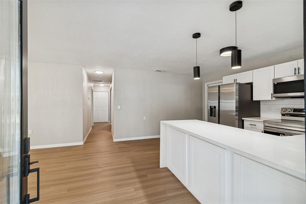 7139 Pinewood Drive New Port Richey, FL 34652 - Photo 4 of 21