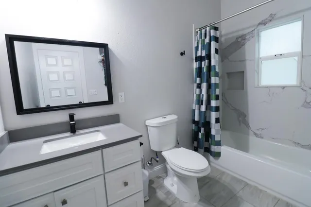 $1,400,000 | 875 Wood Street, Oakland, CA 94607