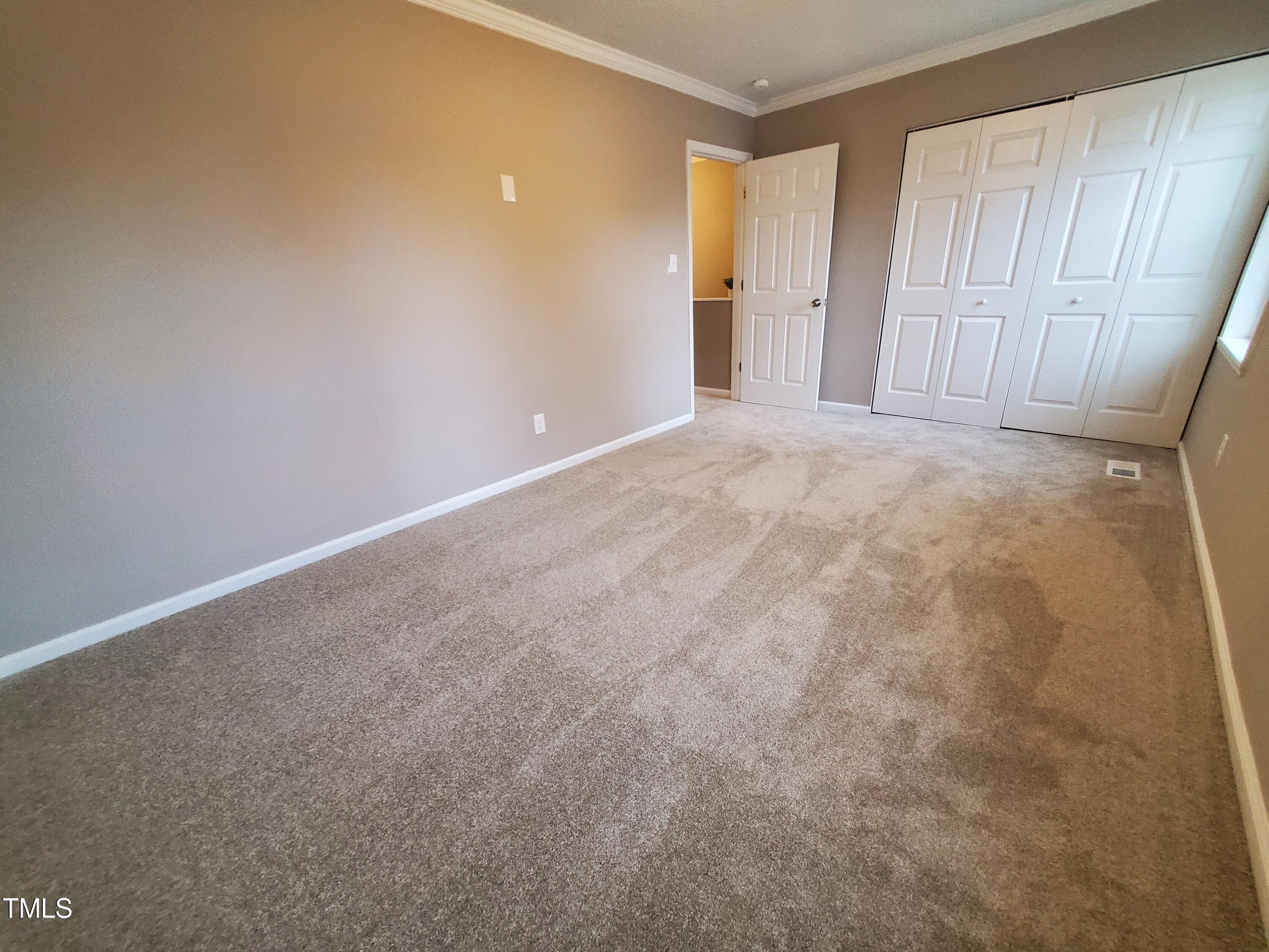 19 Georgetown Court Durham, NC 27705 - Photo 13 of 17 20240305_170352