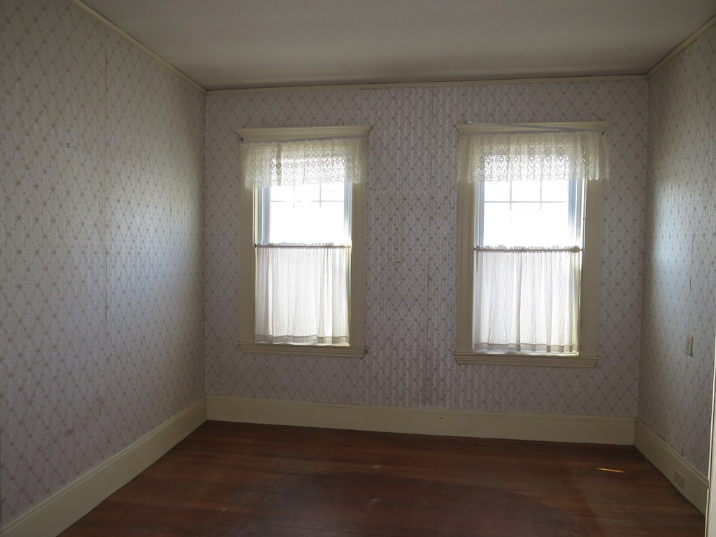 55 Katherine Road Watertown, MA 02472 - Photo 18 of 28