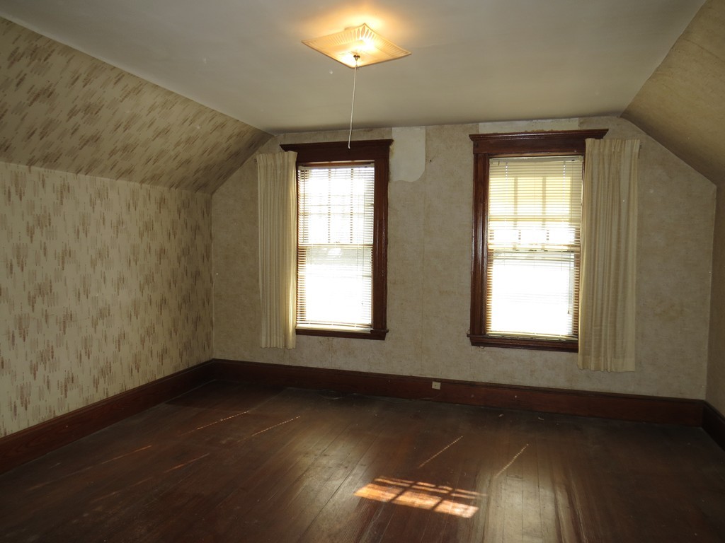 55 Katherine Road Watertown, MA 02472 - Photo 21 of 28