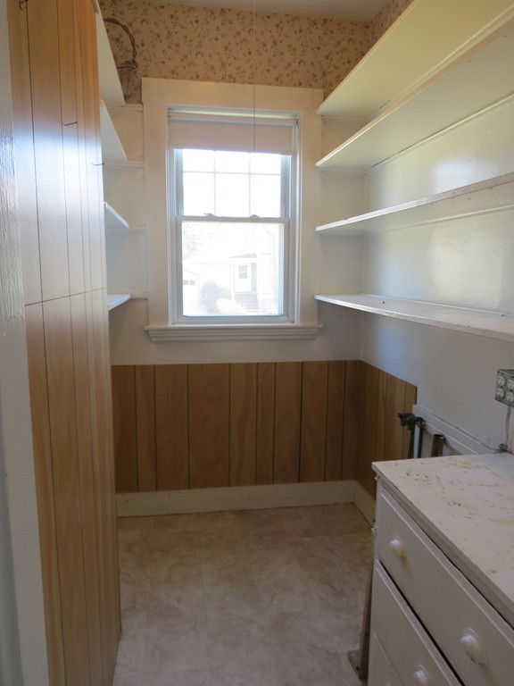 55 Katherine Road Watertown, MA 02472 - Photo 5 of 28
