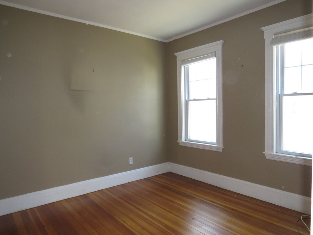55 Katherine Road Watertown, MA 02472 - Photo 7 of 28