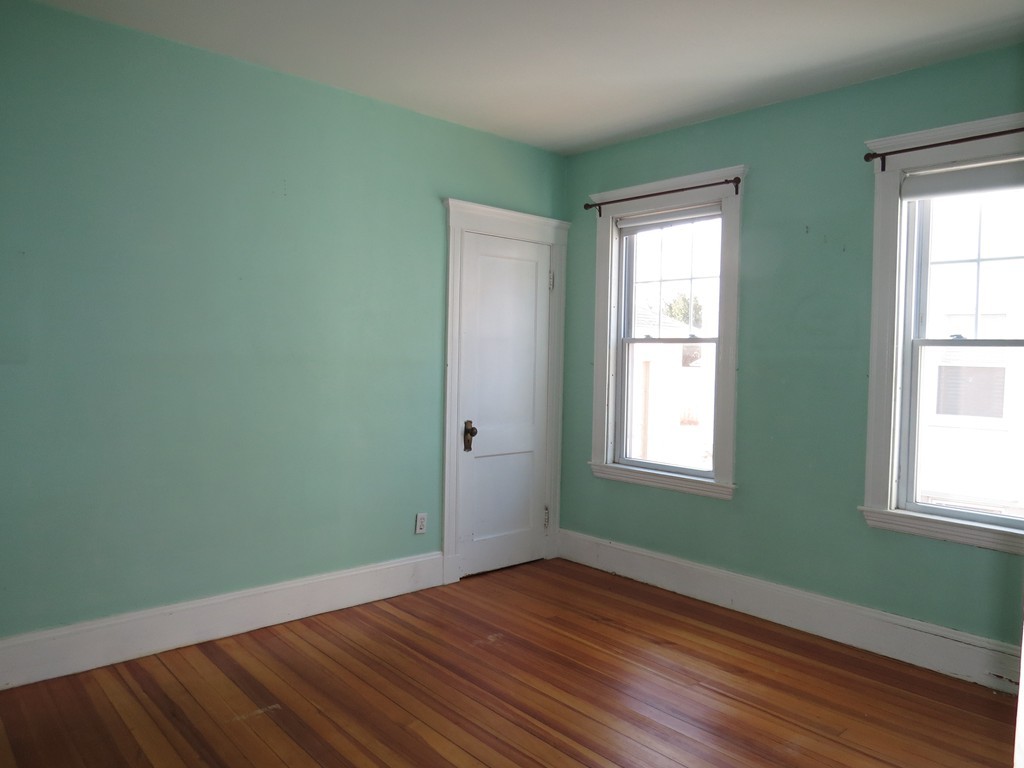 55 Katherine Road Watertown, MA 02472 - Photo 8 of 28