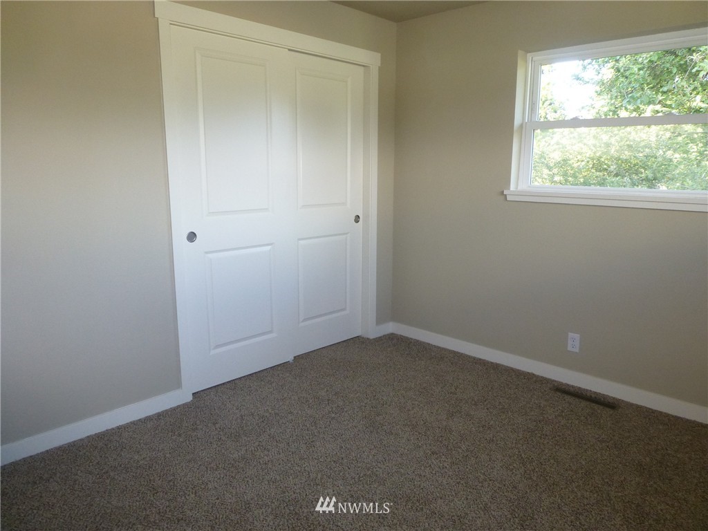 1107 Dibb Street Bremerton, WA 98310 - Photo 14 of 25 Gallery Image 14