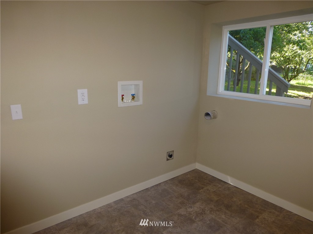 1107 Dibb Street Bremerton, WA 98310 - Photo 21 of 25 Gallery Image 21