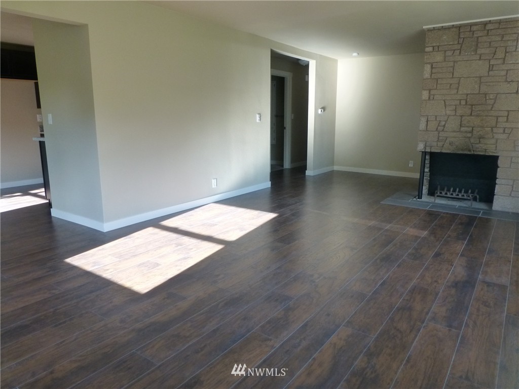 1107 Dibb Street Bremerton, WA 98310 - Photo 5 of 25 Gallery Image 5