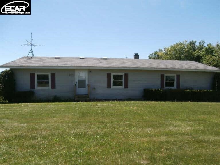1531 Shaftsburg Road Ovid, MI 48866 - Photo 1 of 15 20431327.JPG