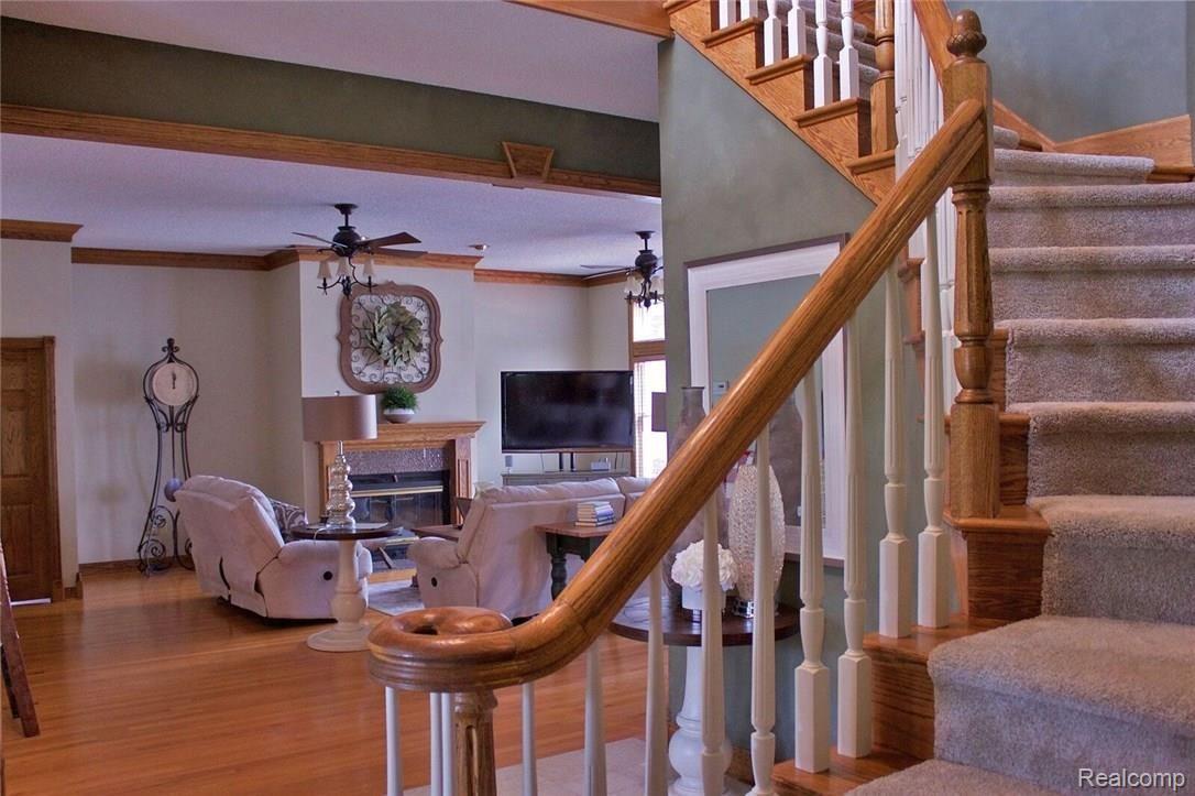 8096 Chilson Road Pinckney, MI 48169 - Photo 42 of 46 Entry Way and Stairs