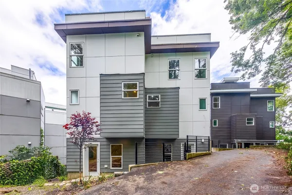 $798,000 | 1015 Sturgus Avenue South, Unit A, Seattle, WA 98144