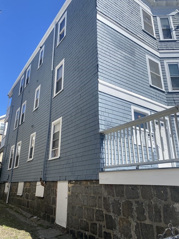 53 Aspinwall Road Boston, MA 02124 - Photo 4 of 35 Gallery Image 4