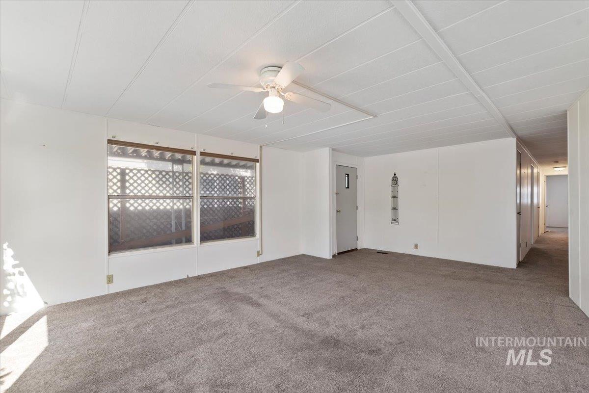 3710 Clacton Way Boise, ID 83716 - Photo 11 of 27