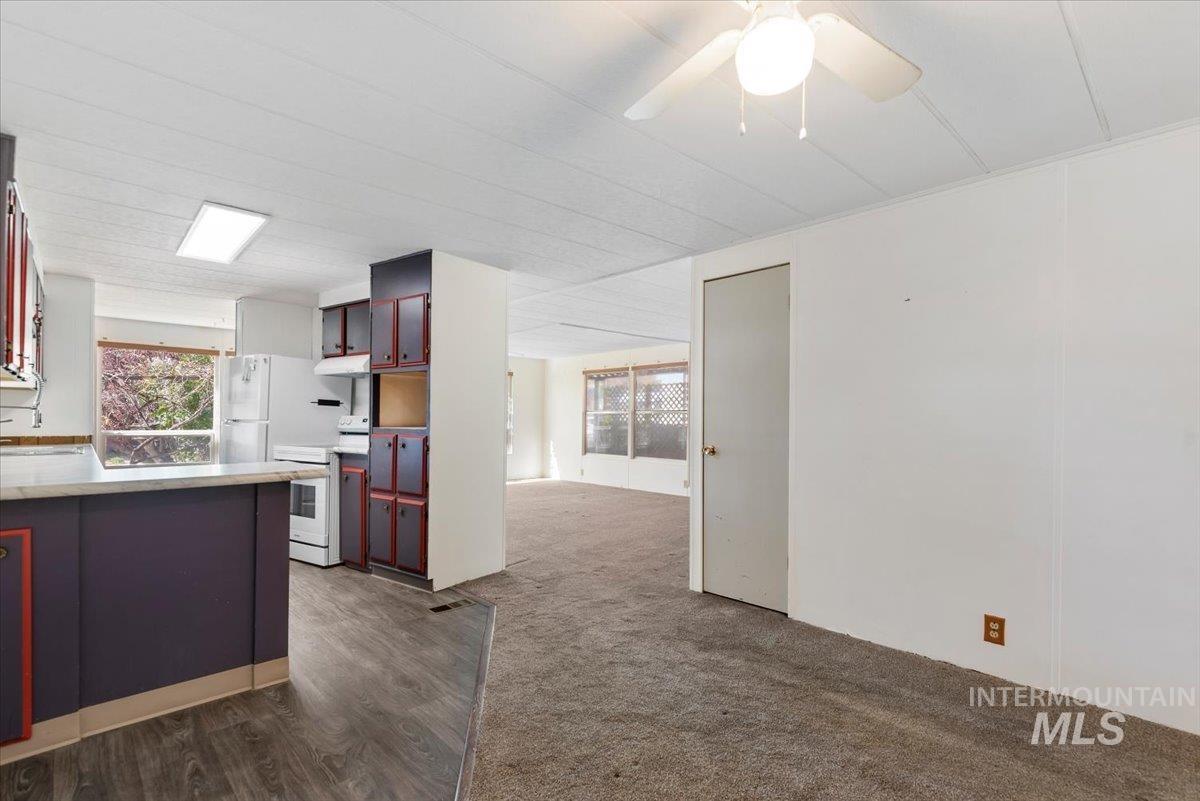 3710 Clacton Way Boise, ID 83716 - Photo 8 of 27