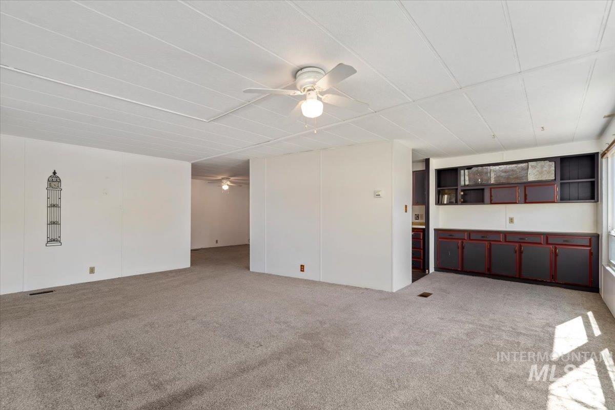 3710 Clacton Way Boise, ID 83716 - Photo 10 of 27