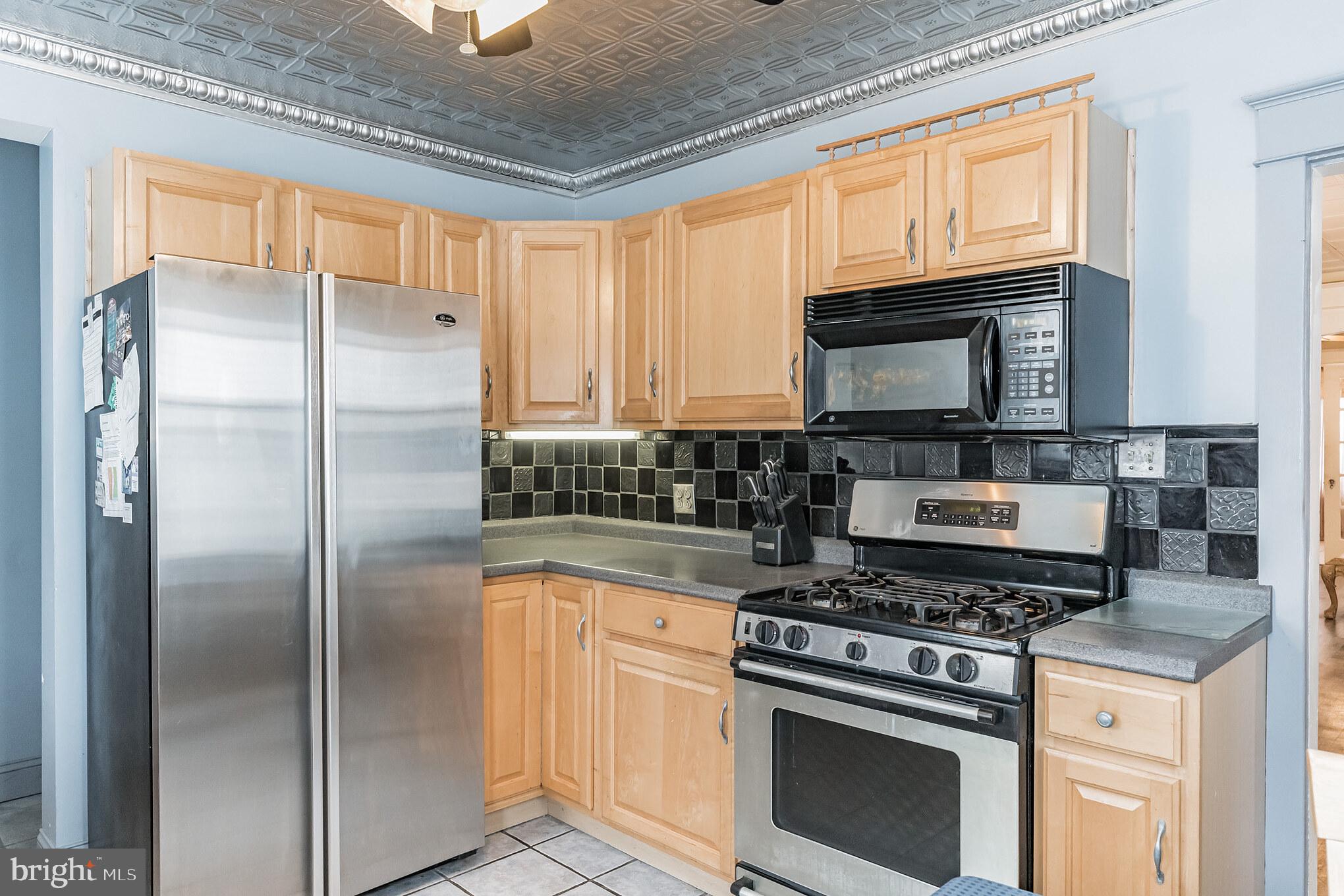 612 Crestview Road Philadelphia, PA 19128 - Photo 15 of 28