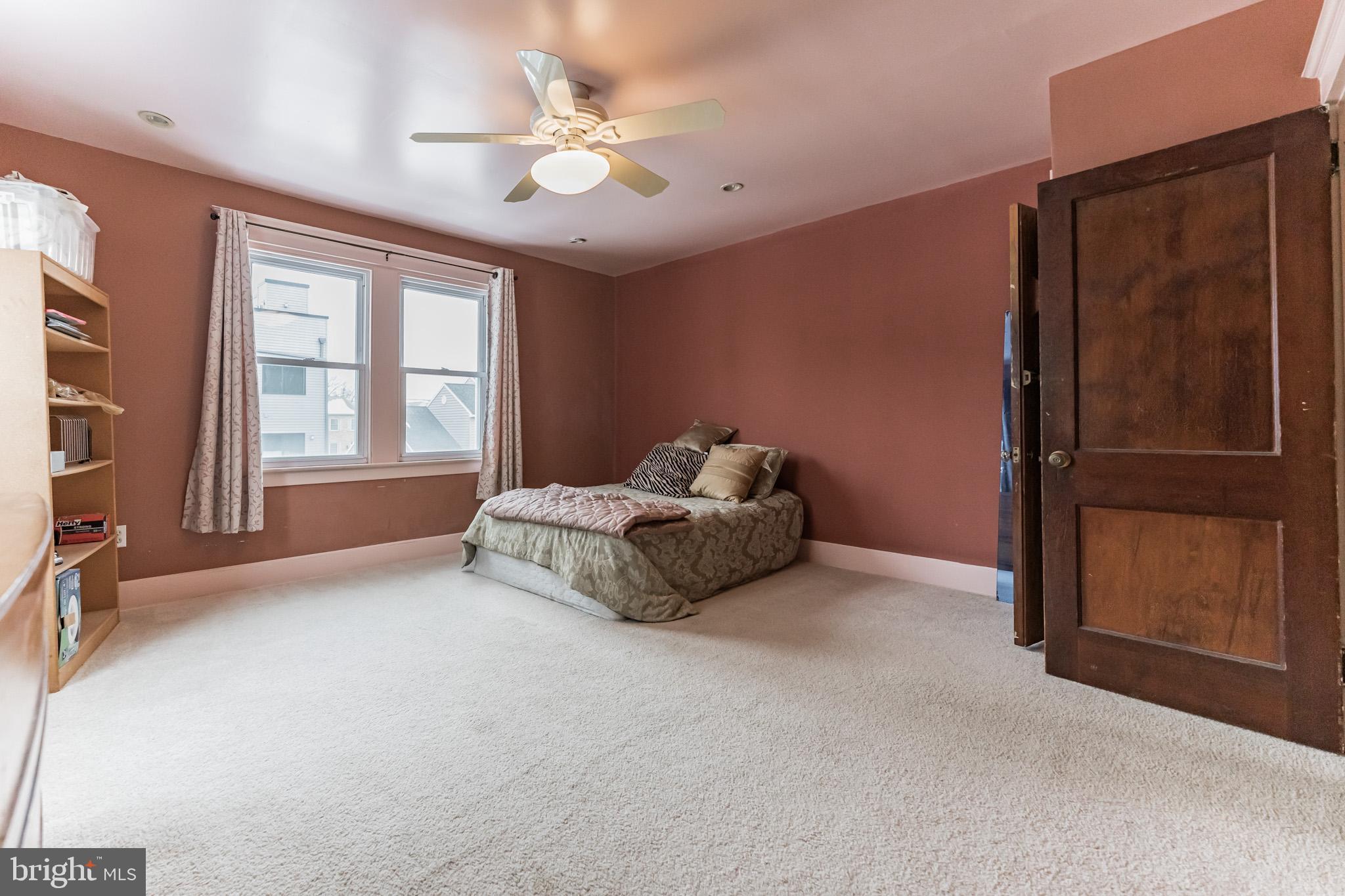 612 Crestview Road Philadelphia, PA 19128 - Photo 19 of 28