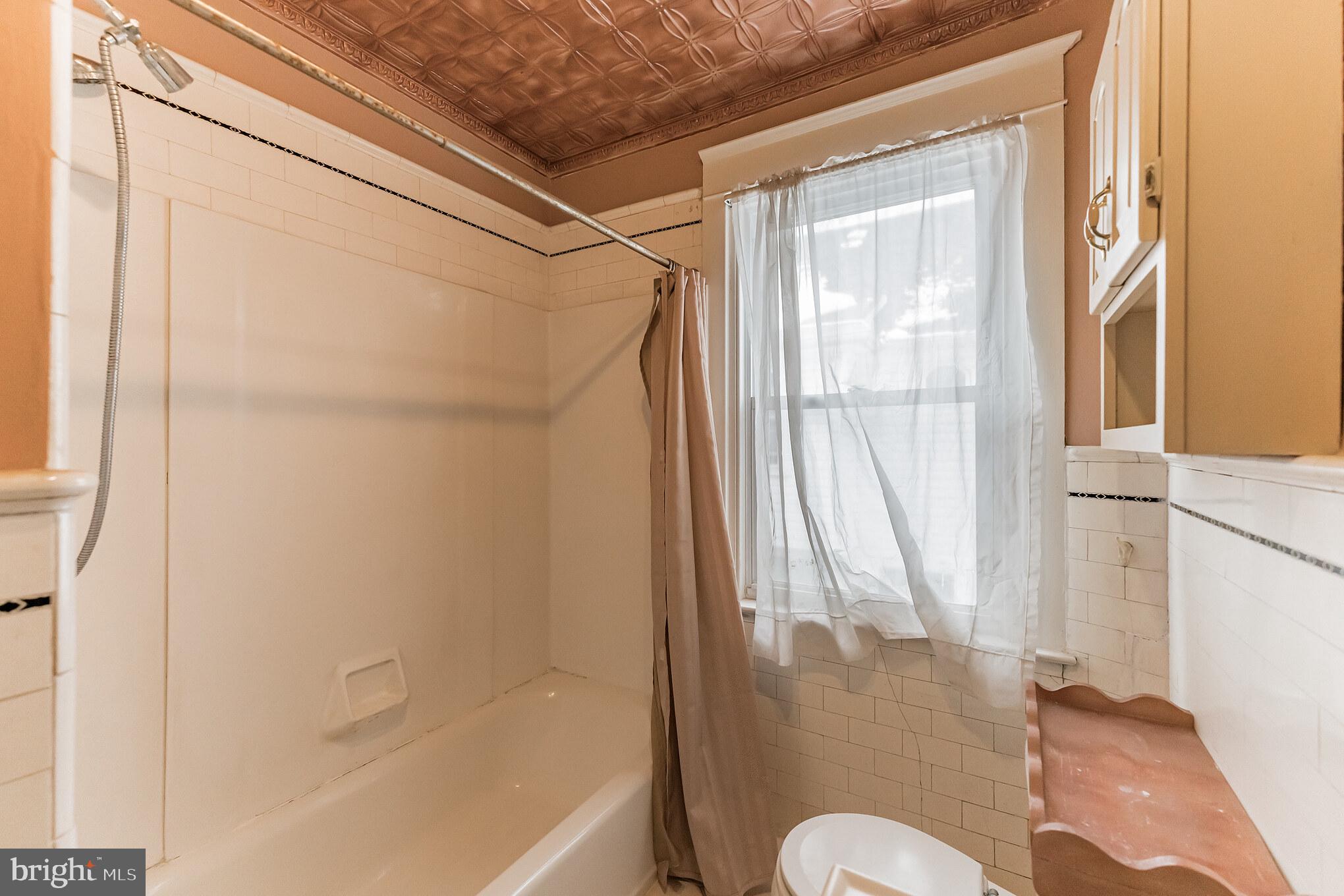 612 Crestview Road Philadelphia, PA 19128 - Photo 21 of 28