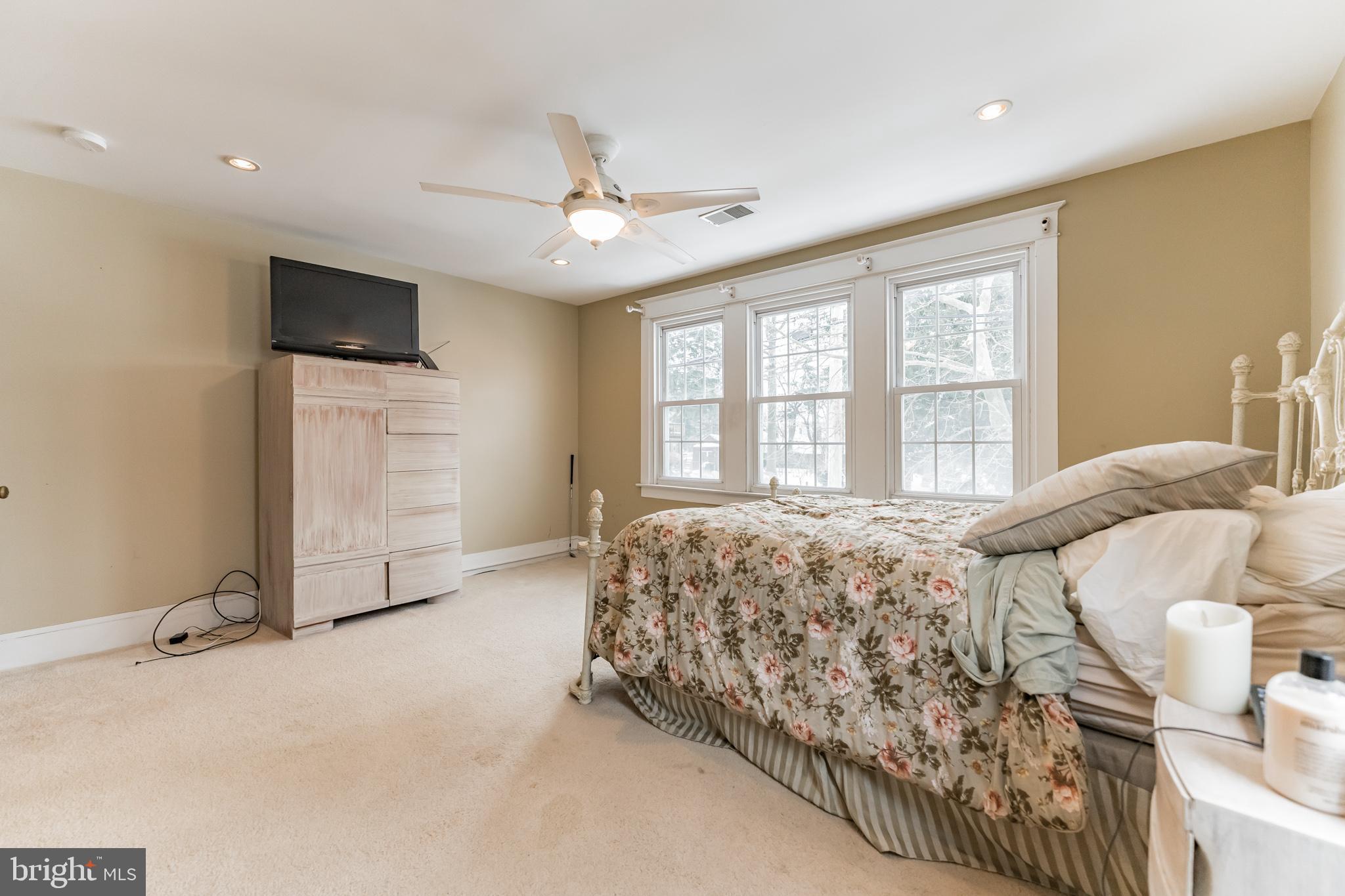 612 Crestview Road Philadelphia, PA 19128 - Photo 25 of 28