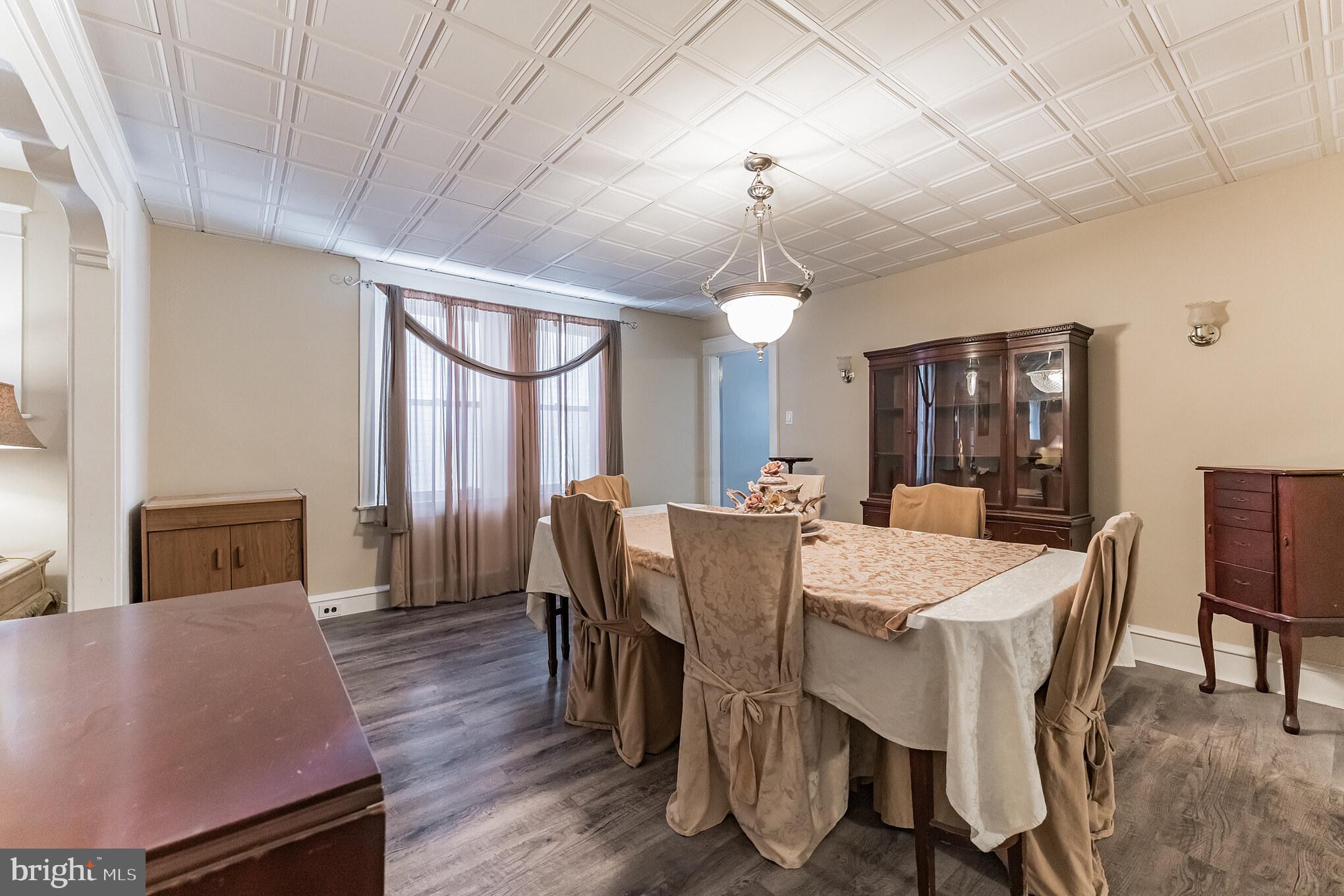 612 Crestview Road Philadelphia, PA 19128 - Photo 9 of 28
