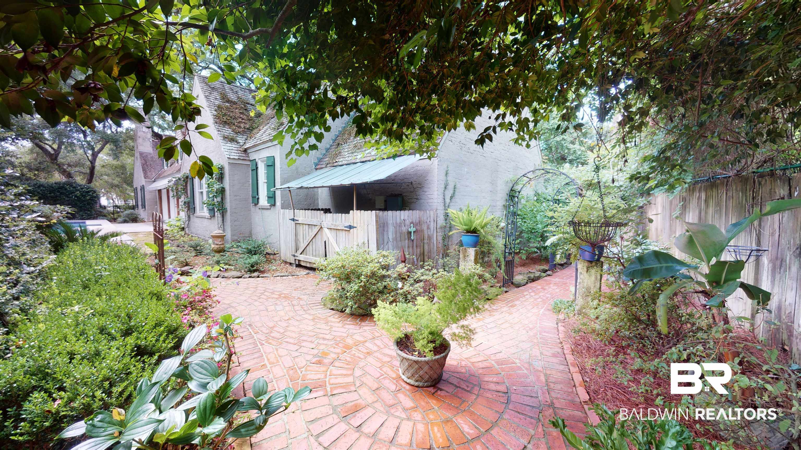 215 Woodlands Avenue Mobile, AL 36607 - Photo 28 of 34