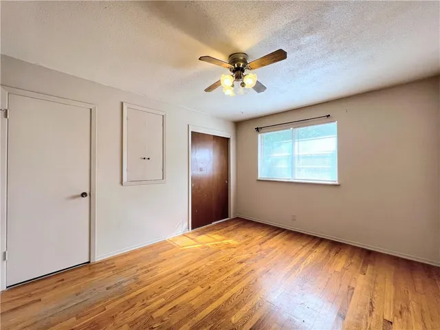 $340,000 | 612 Northeast Florence Avenue, Lee's Summit, MO 64063