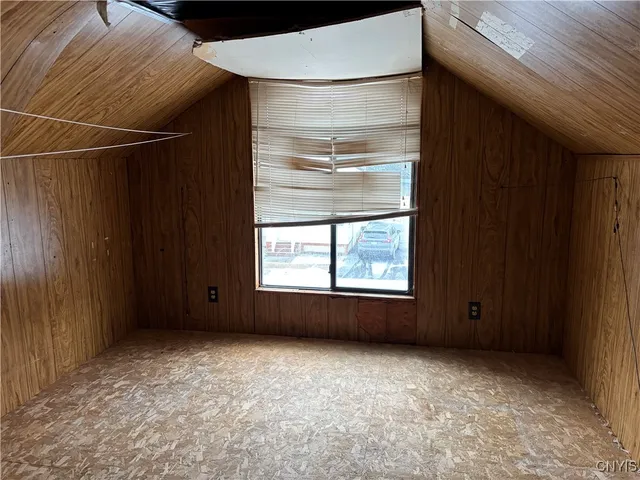 $96,000 | 1305 Oak Street, Utica, NY 13502