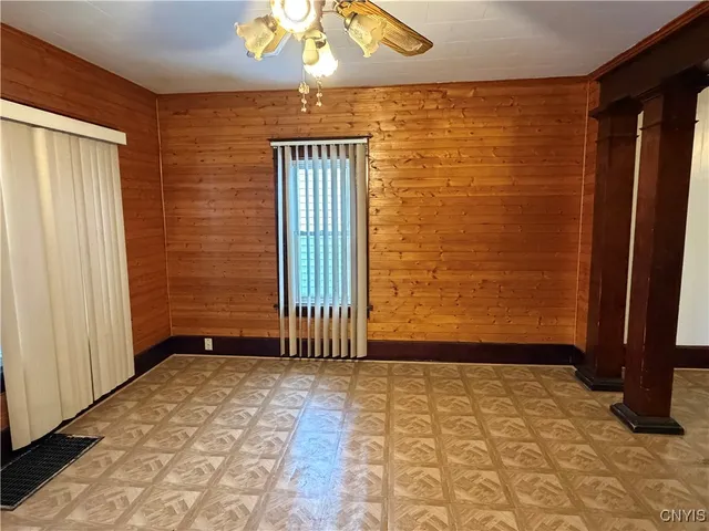 $96,000 | 1305 Oak Street, Utica, NY 13502