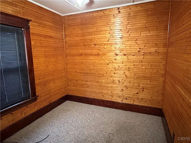 $96,000 | 1305 Oak Street, Utica, NY 13502